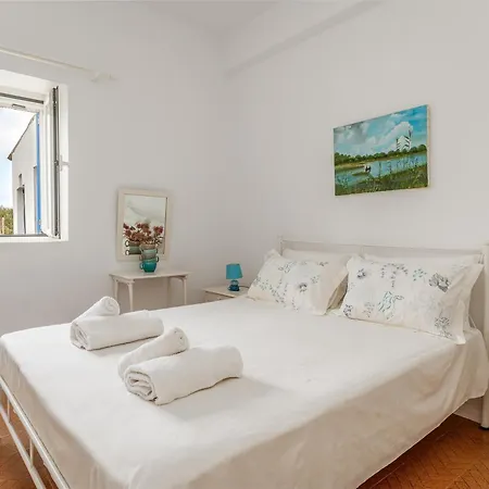 Margaret House Feriehus Isterni (Paros)