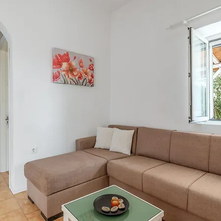 Feriehus Margaret House Isterni (Paros)